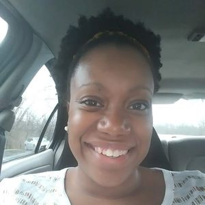 Meet your Posher, Kendra